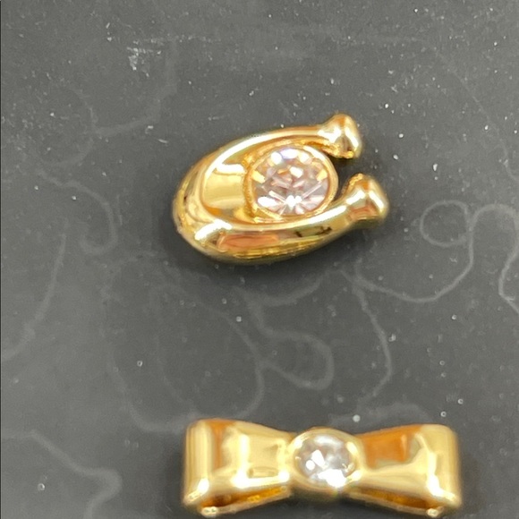 2.10.26-11 Coach Goldtone Bows & Signature “C” w/ Crystal 2 pr. Earrings Set - Picture 3 of 7